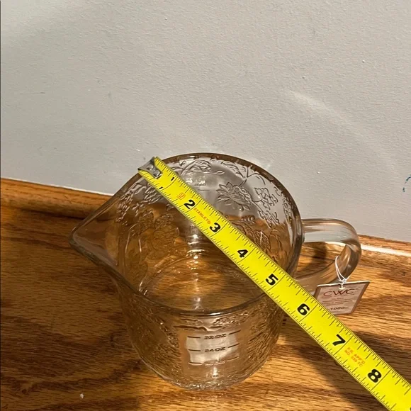 CWC Glass Measuring Cup - Picture 11 of 12